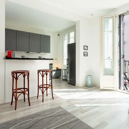 公寓 ⭐bright & Spacious 2br Scandinavian Design Flat With Balcony In Antibes⭐ *
