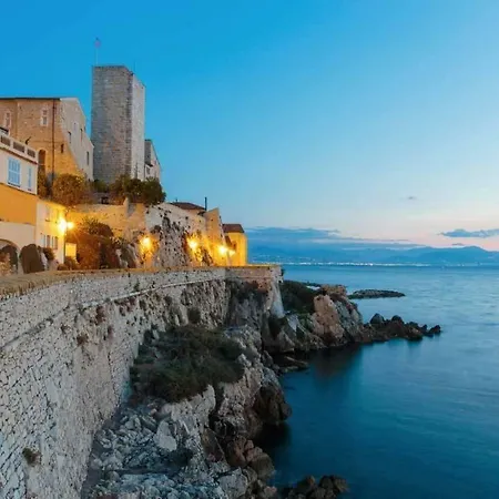 ⭐bright & Spacious 2br Scandinavian Design Flat With Balcony In Antibes⭐ * 昂蒂布