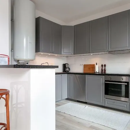 ⭐bright & Spacious 2br Scandinavian Design Flat With Balcony In Antibes⭐ Apartament